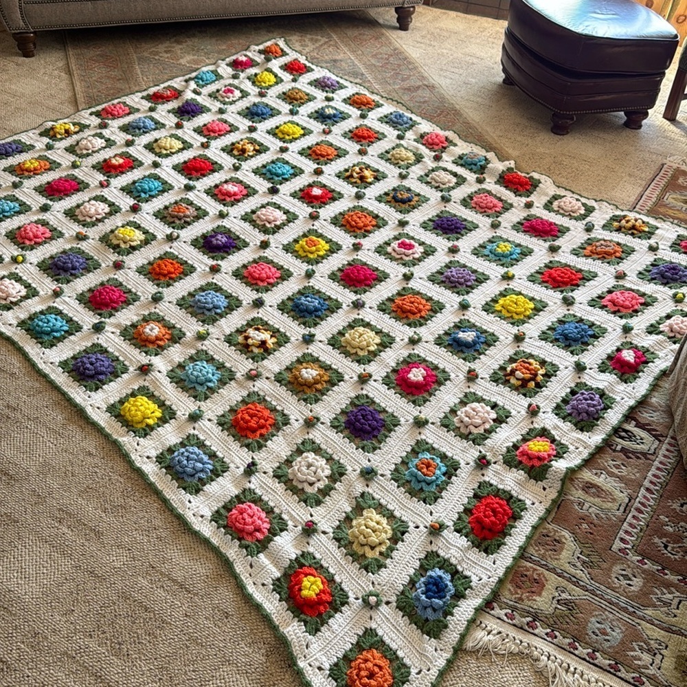 Beautiful hand crocheted blanket. 8’ x 6 1/2’. Look at the detail.